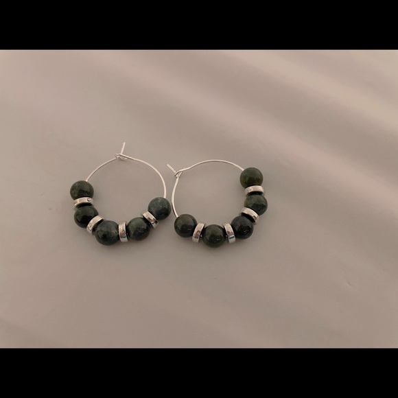 glass bead earrings - Picture 1 of 1